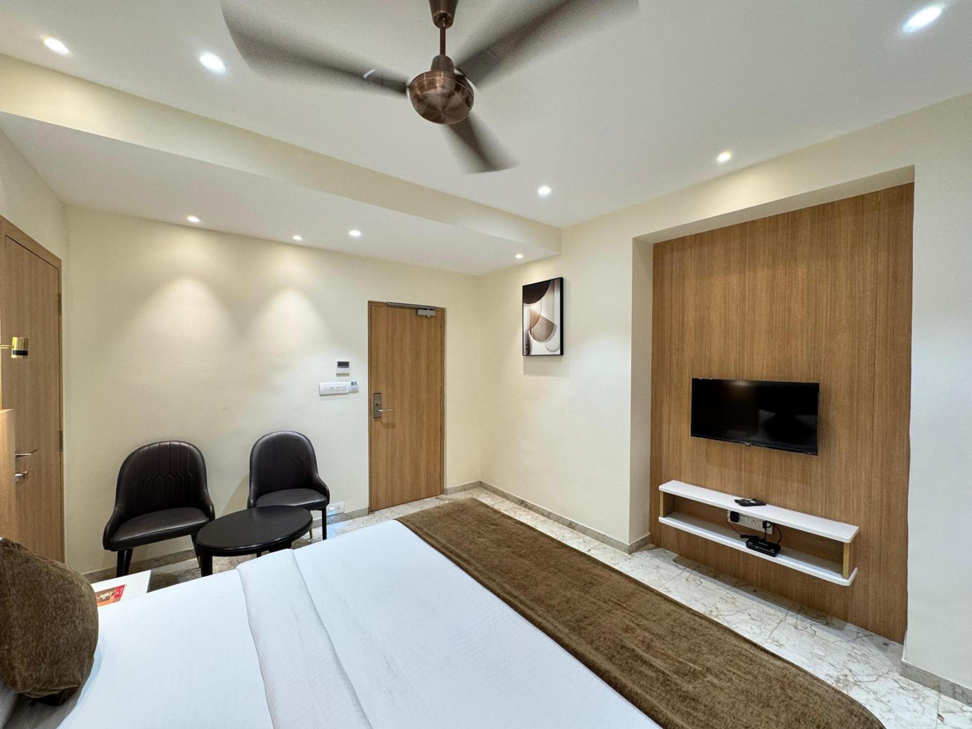 Hotel Touchwood Visakhapatnam Exterior photo