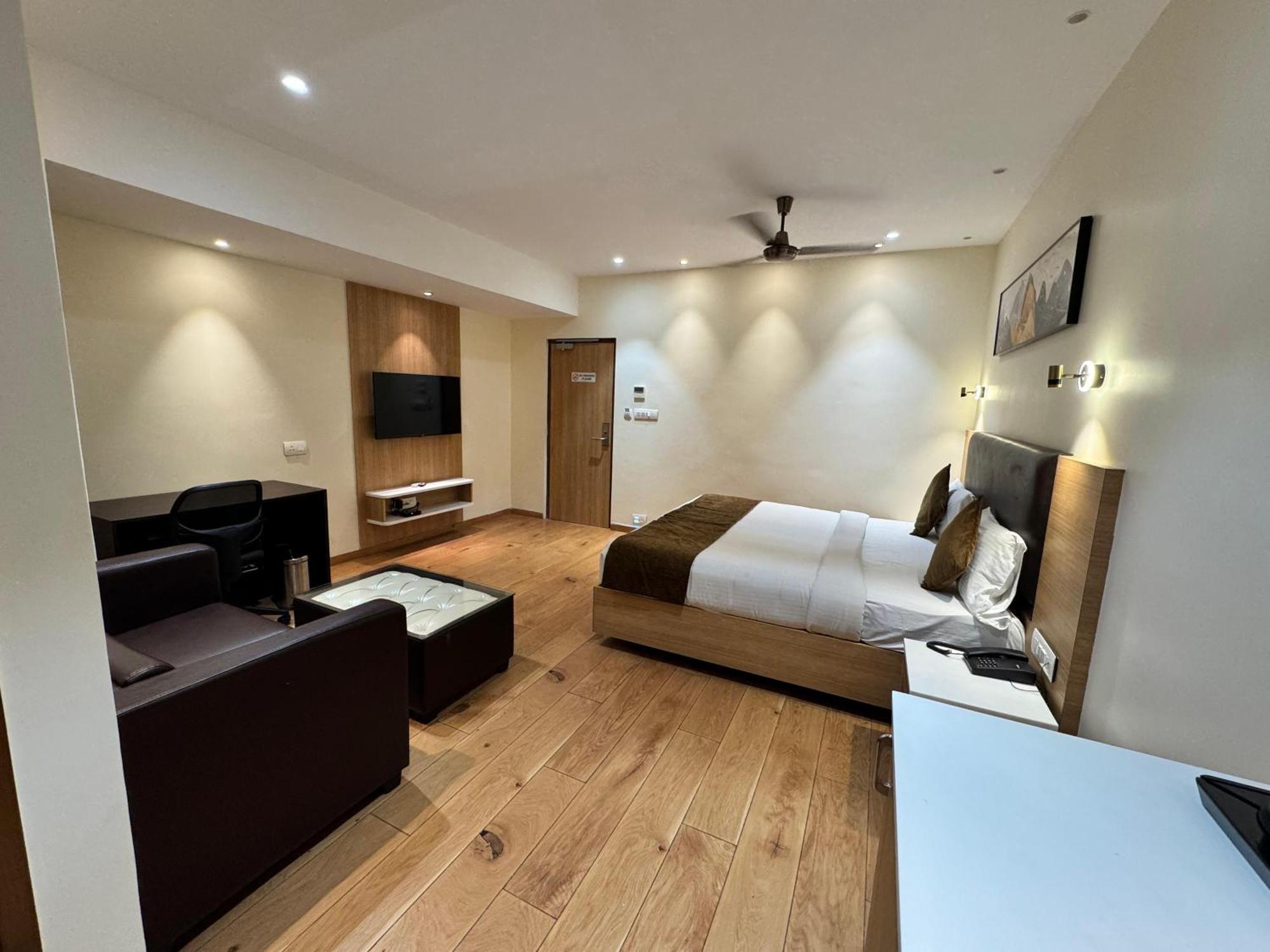 Hotel Touchwood Visakhapatnam Exterior photo