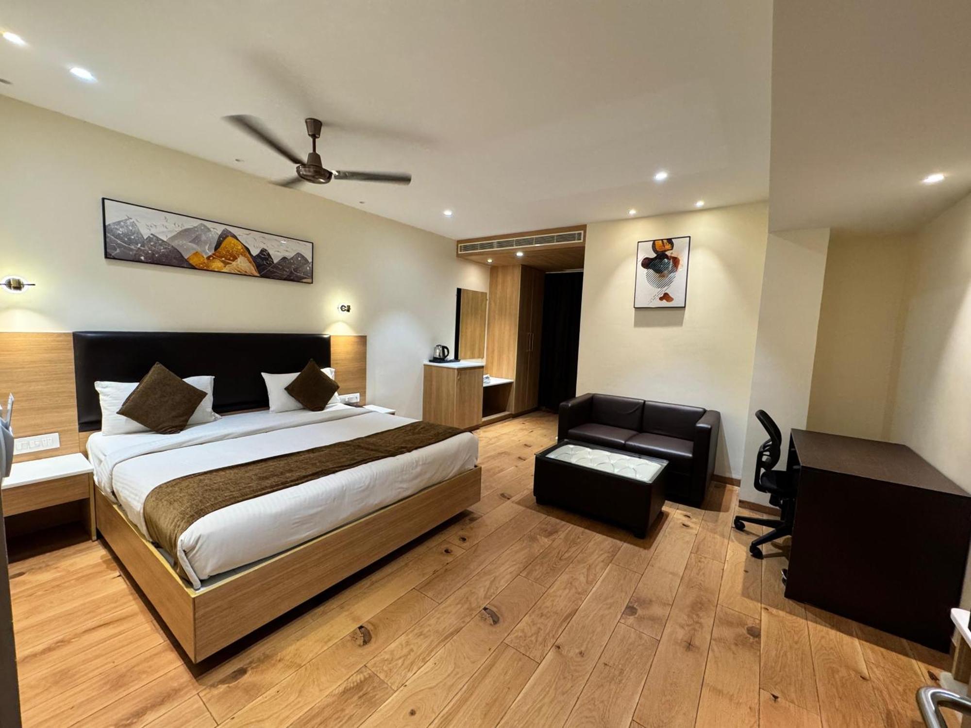 Hotel Touchwood Visakhapatnam Exterior photo